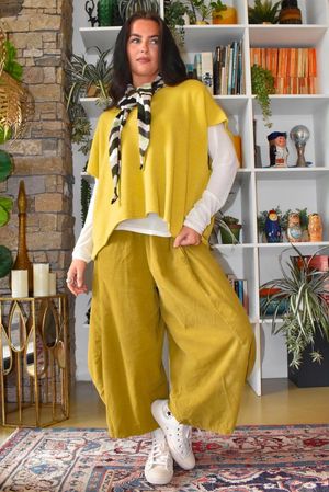 Bateau Needlecord 7/8 Barrel Culotte Pant Mucky Olive